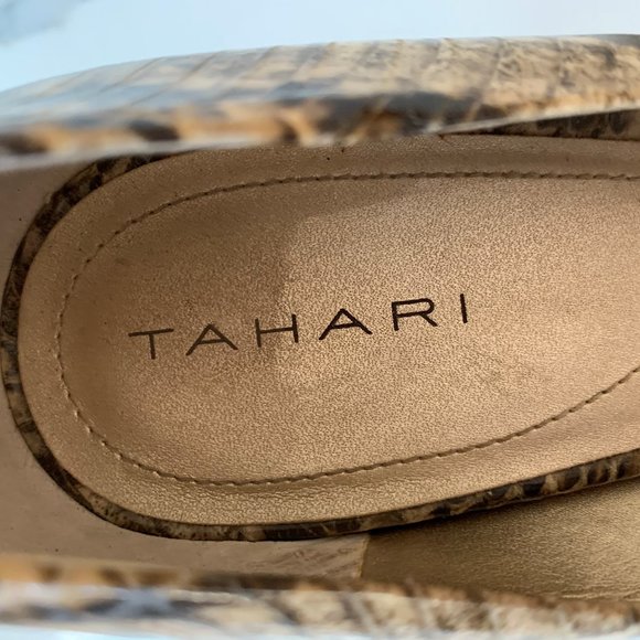 Tahari Riddle snake print heels - Picture 6 of 11